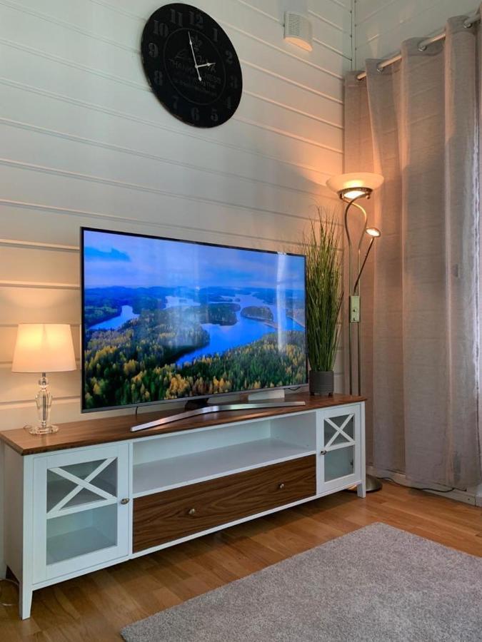 Elegant Villa On The Shore Of Lake Saimaa 라펜란타 외부 사진